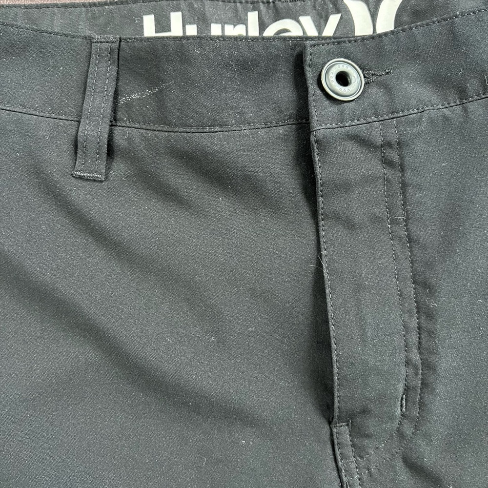 Hurley Men's Charcoal Flat Front Shorts size 32 - Picture 3 of 4